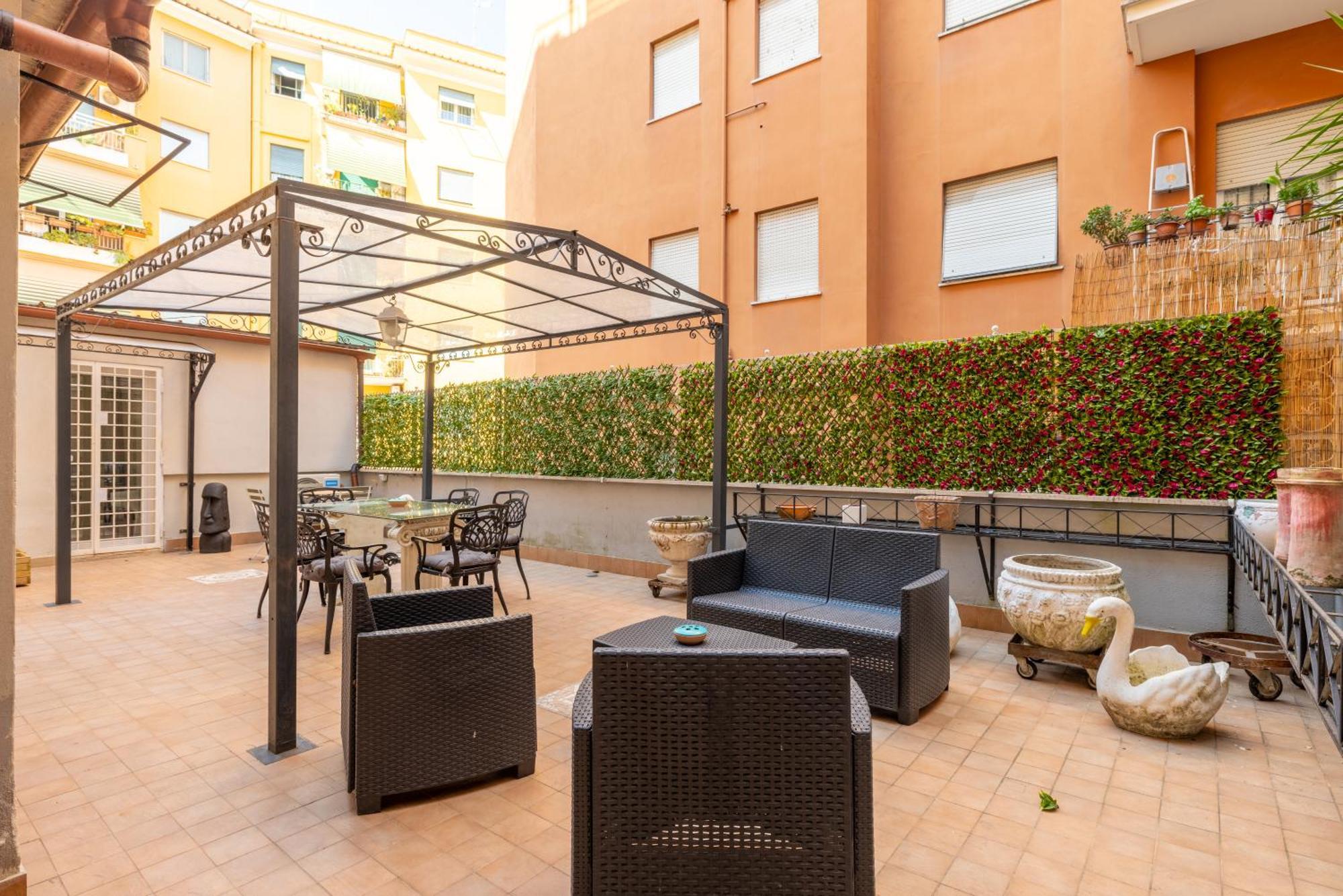 Guardabassi Collection - Vatican Luxury Terrace By Varental Rome Bagian luar foto