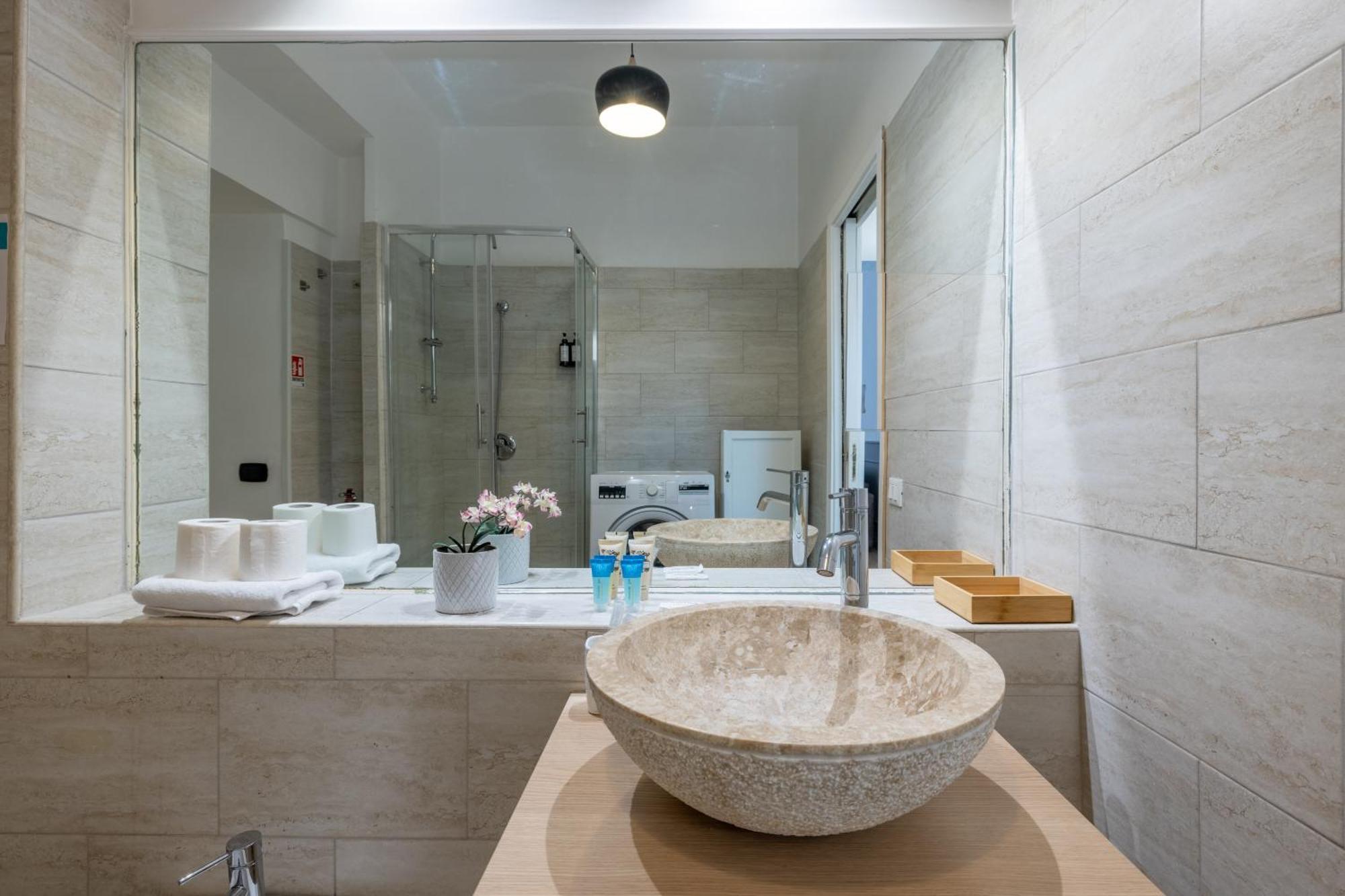 Guardabassi Collection - Vatican Luxury Terrace By Varental Rome Bagian luar foto